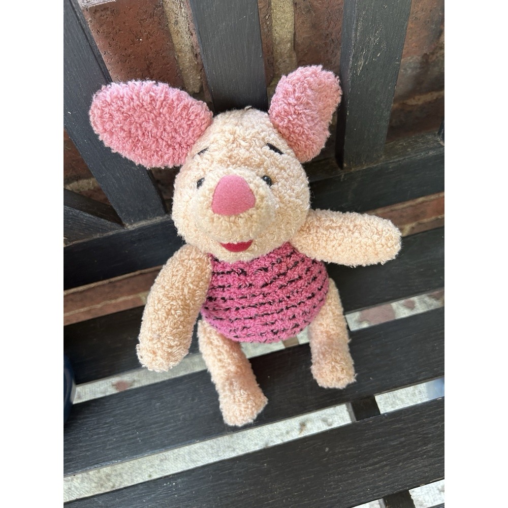 1998 Mattel Disney Winnie the Pooh Giggle Piglet Plush 11"